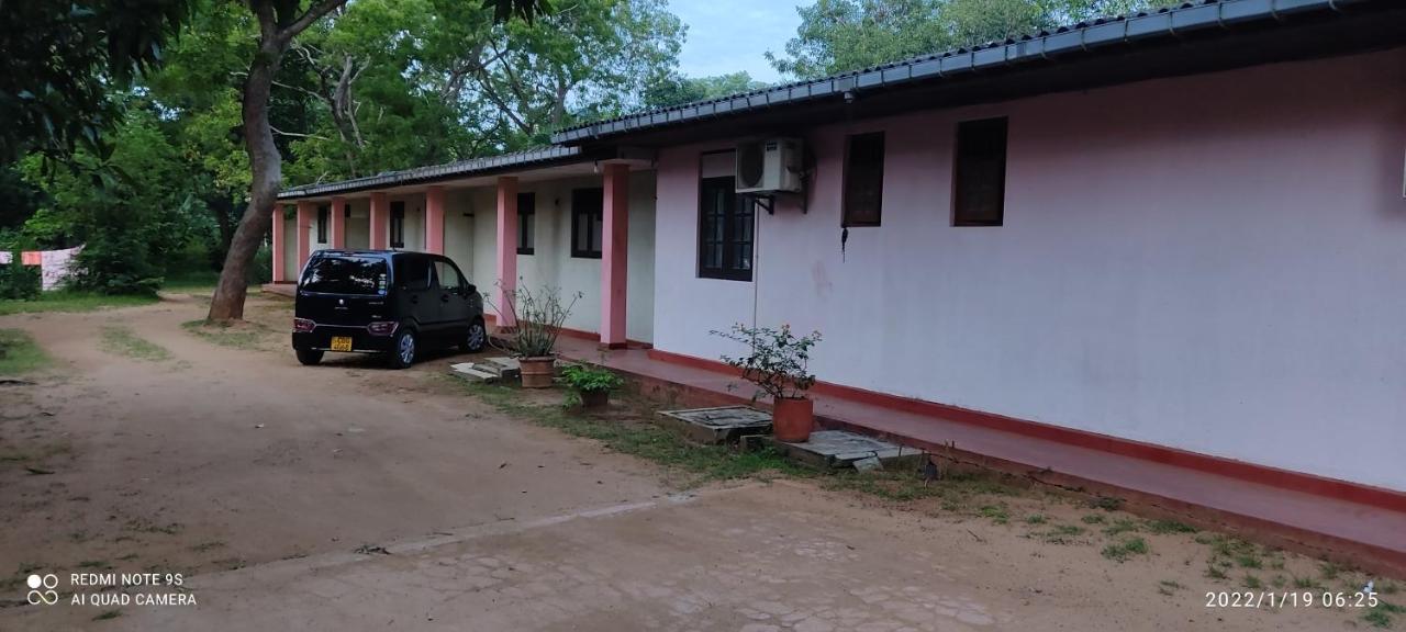 Isuruma Rest Kataragama Zewnętrze zdjęcie